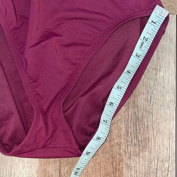 Bleu Rod Beattie Womens Don't Mesh With Me Halter Swimsuit Pomegranate Size 4‎ - Picture 10 of 10